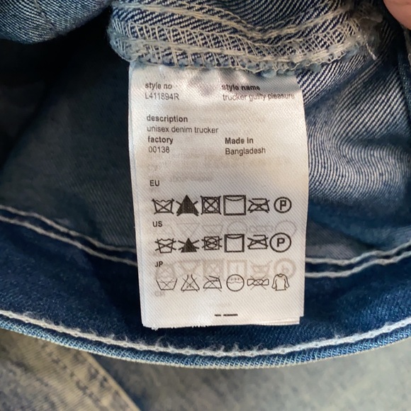 WESC Guilty Pleasures Trucker Unisex Jean Jacket NWT - Picture 12 of 16